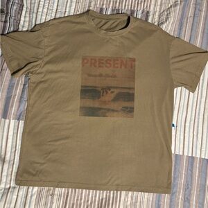 Short sleeve tee shirt